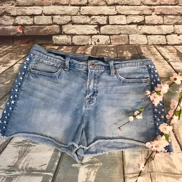 Lucky Brand 10/30 Malibu Star Embroidered Shorts - Picture 2 of 8